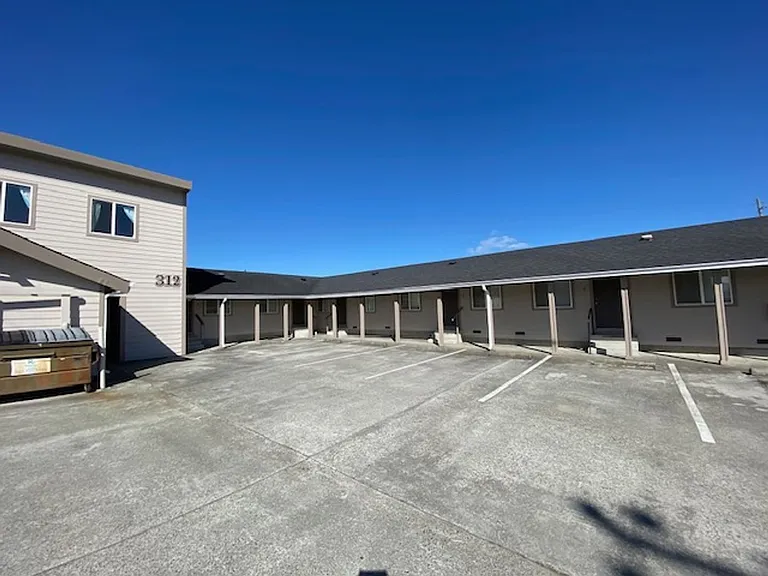 312 N Fortuna Blvd — Photo 2