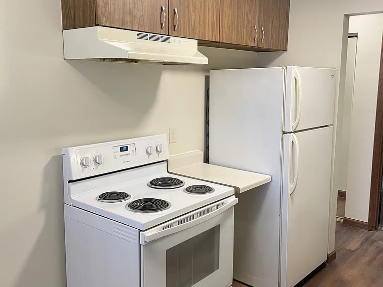 Hall Avenue Apartments — Photo 19