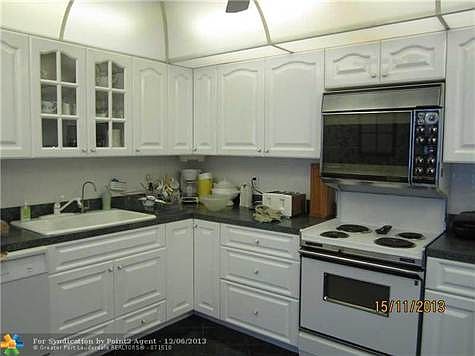 3rd image of 3410 Galt Ocean Dr APT 502N
