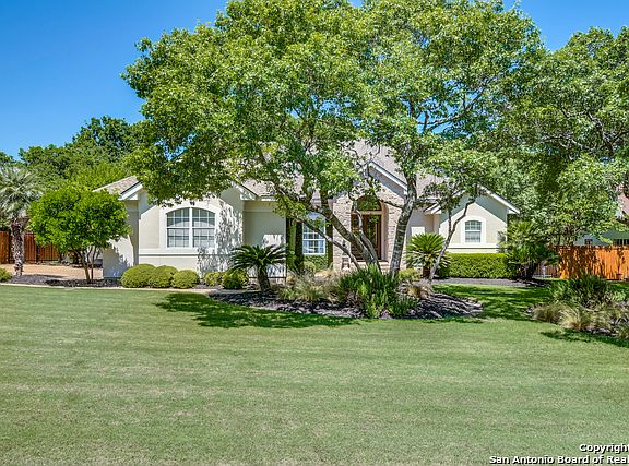 3rd image of 128 Canyon Cir
