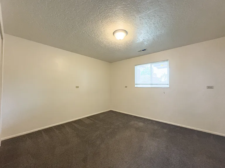 2153 W 220 N #A — Photo 14