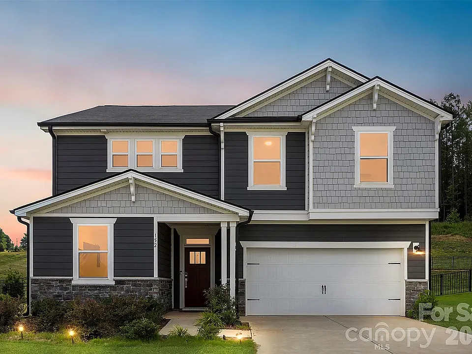 152 Lancashire Ct