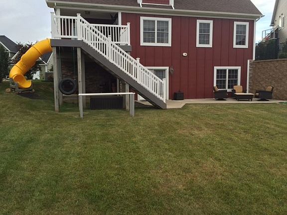 3rd image of 403 S Harwich Cir