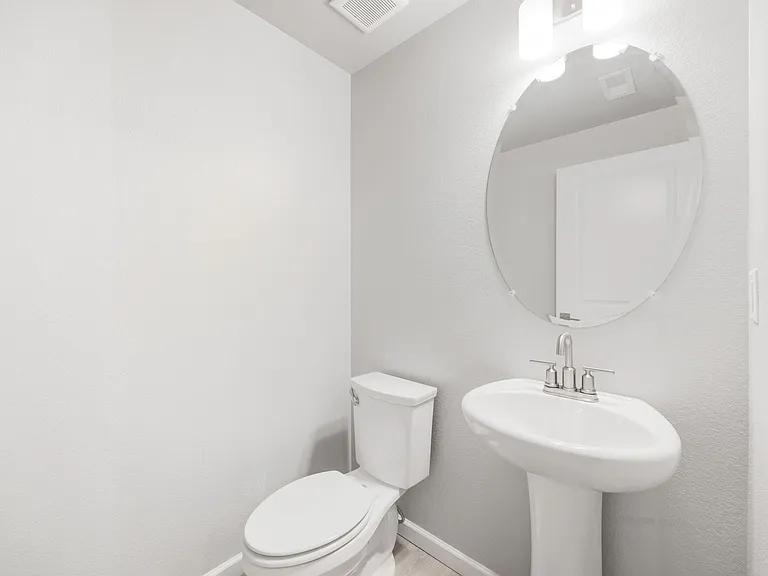 Powder bath - main level