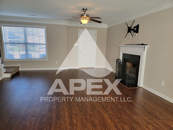 3rd image of 7304 Mint Clover Ln