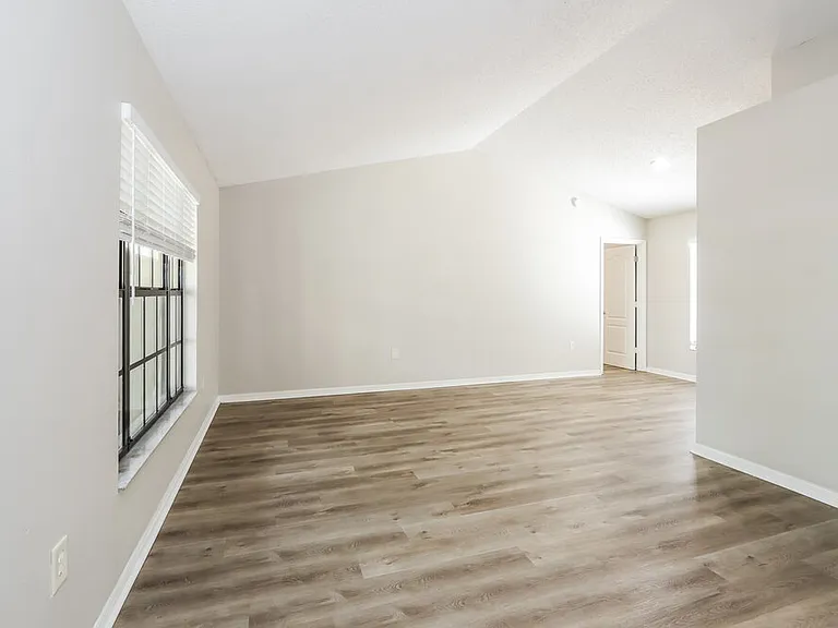 1023 Malletwood Dr — Photo 15