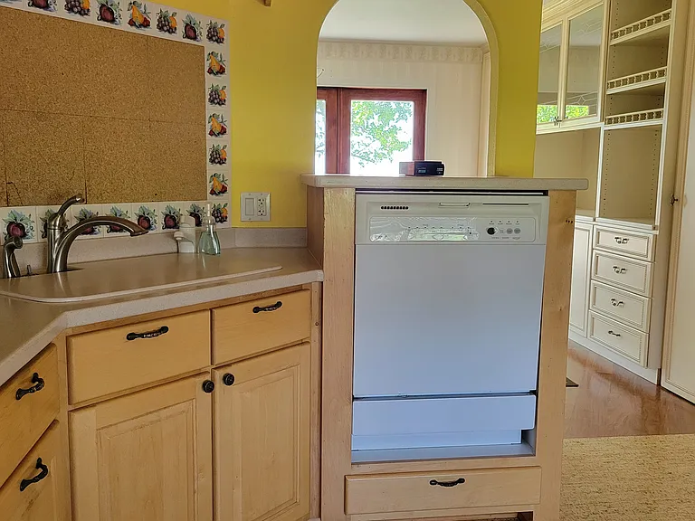 4369 Cold Water Rd — Photo 15