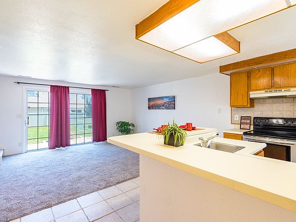 2nd image of 588 W Indian Creek Dr APT 4