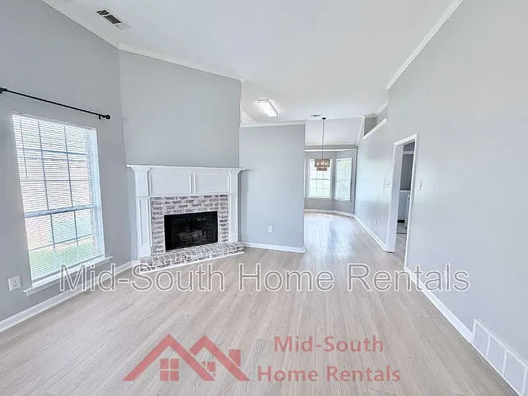 434 N Ericson Rd — Photo 4