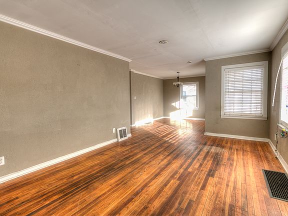 4th image of 7228 Lydia Ave