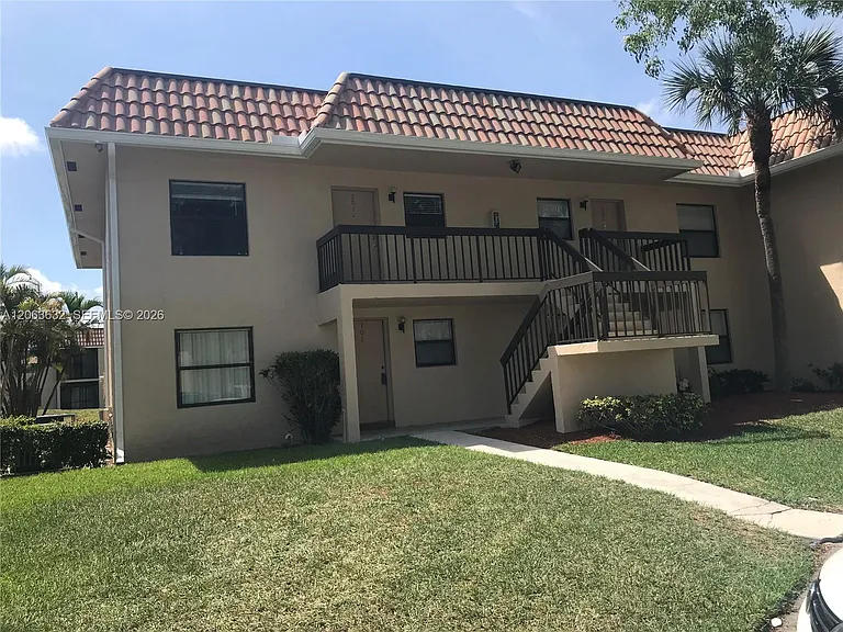 6796 Palmetto Cir S #101 — Photo 1