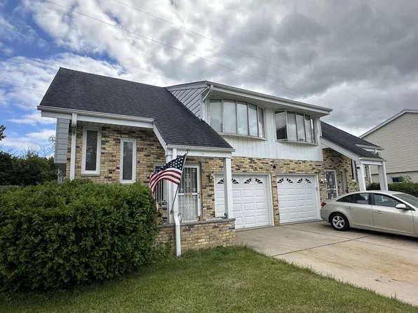 8983 West Allerton AVENUE, Greenfield, WI 53228