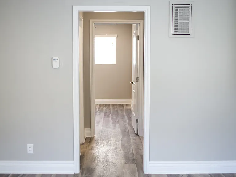 Lunada Bay Apartments — Photo 9