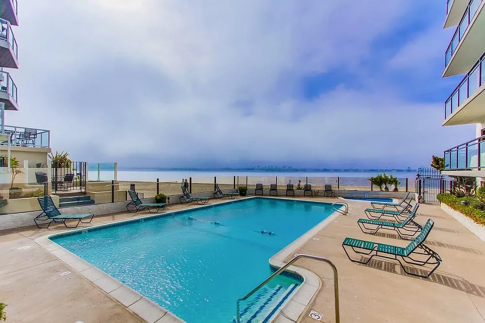 pool is right on sail bay, sand just 3 steps away
