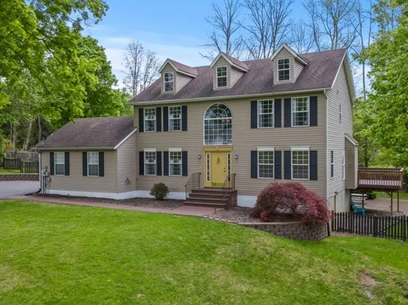 3 Hasta Way, Andover Twp., NJ 07860