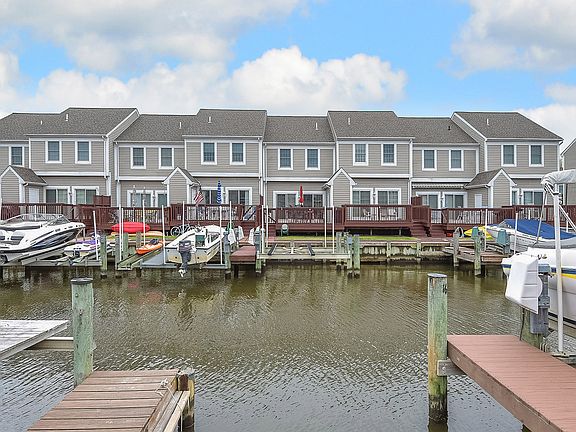 Dock