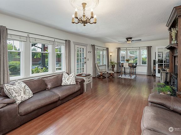 5th image of 15405 106th Street E