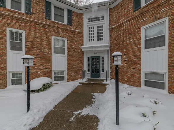717 Whitcomb St APT B, Kalamazoo, MI 49008
