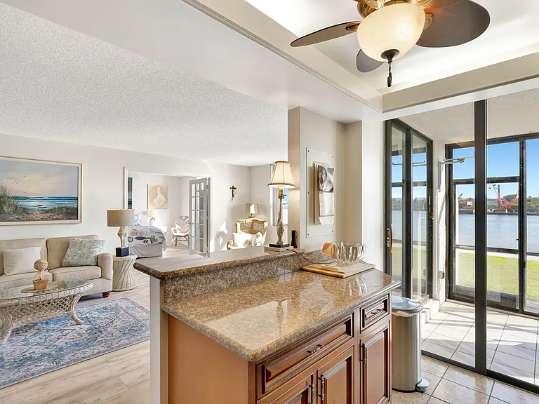 1542 Jupiter Cove Dr #104 — Photo 13