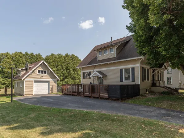 317 1st Ave SE, Hayfield, MN 55940