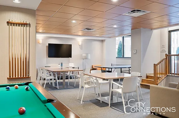 Rented by City Connections Realty | media 21