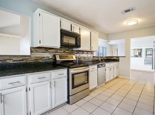 1722 San Francisco St, Carrollton, TX 75007