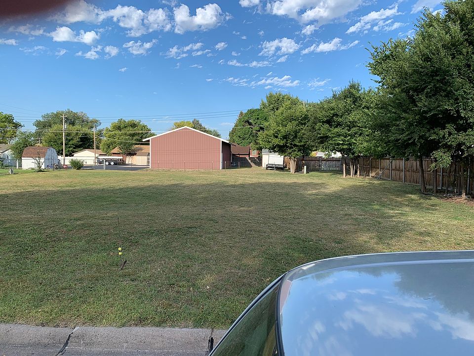 2nd image of 708 Saint Marys Ave