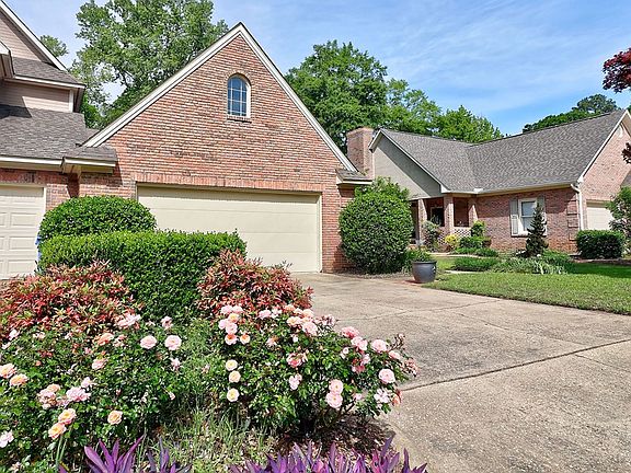 2nd image of 19 Parkplace Ct