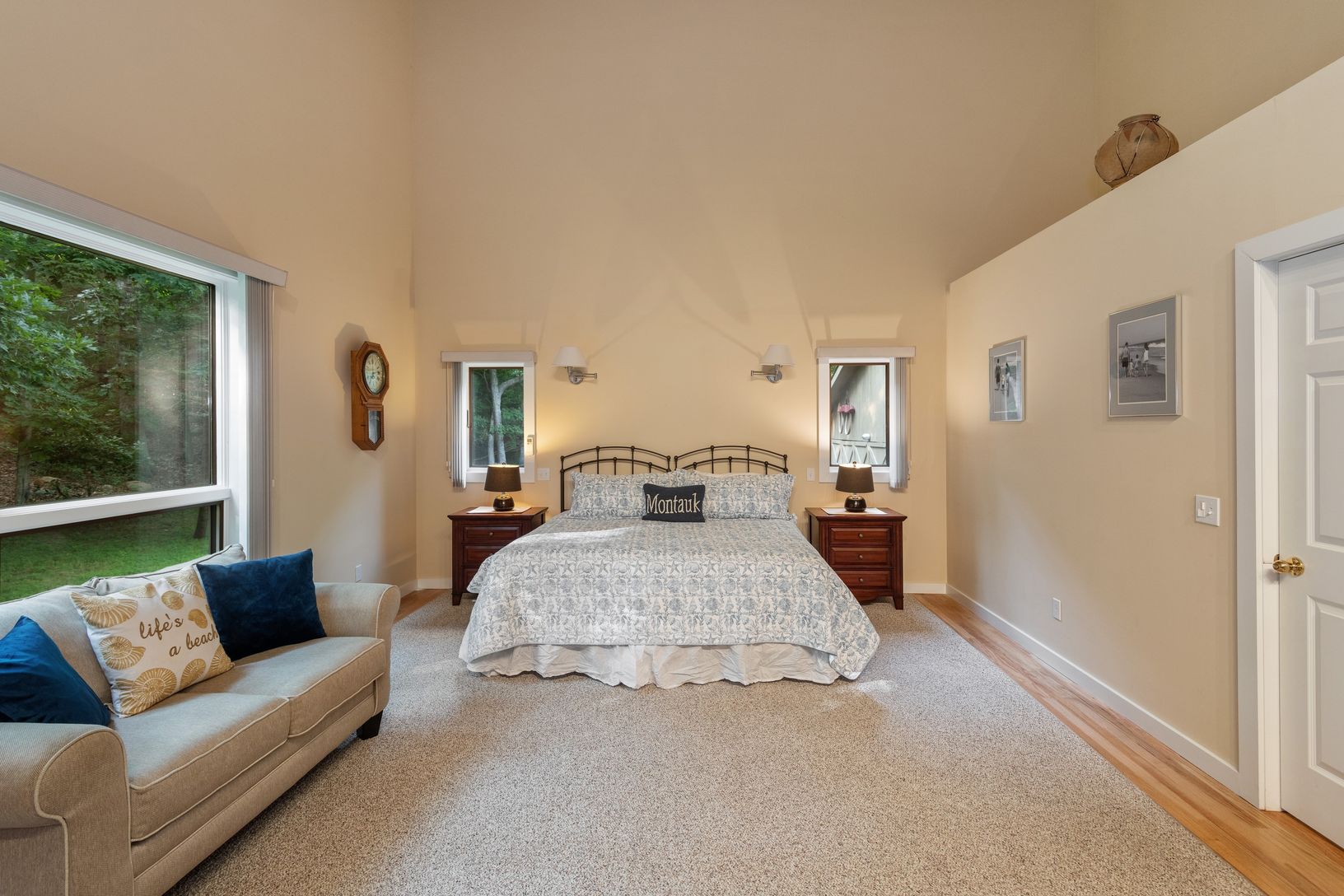  Master bedroom with own bath