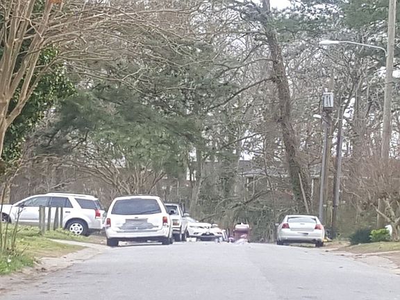 5th image of 833 Pine Harbor Dr