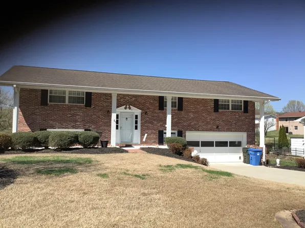 1221 Radmoor Ln, Chattanooga, TN 37421