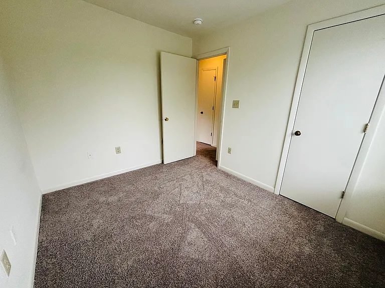 1204C University Ter — Photo 14