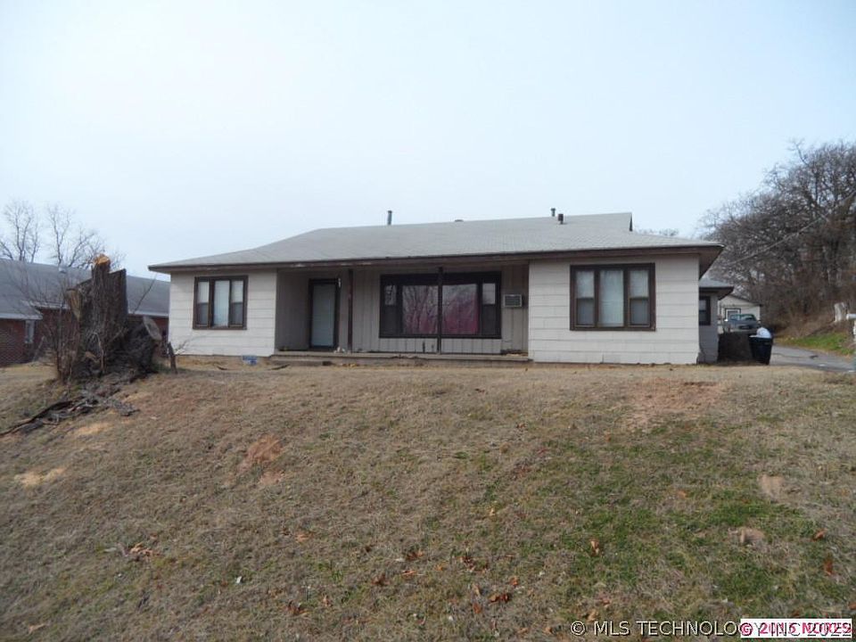 2nd image of 416 Terrace Dr