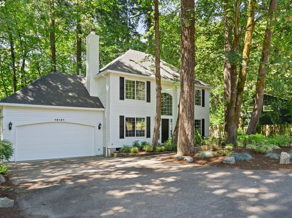 14141 Goodall Rd, Lake Oswego, OR 97034