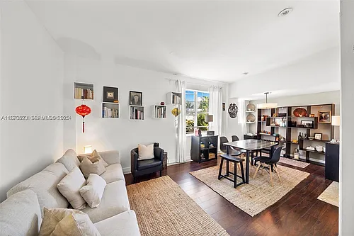 100 Collins Ave #308 Photo 1