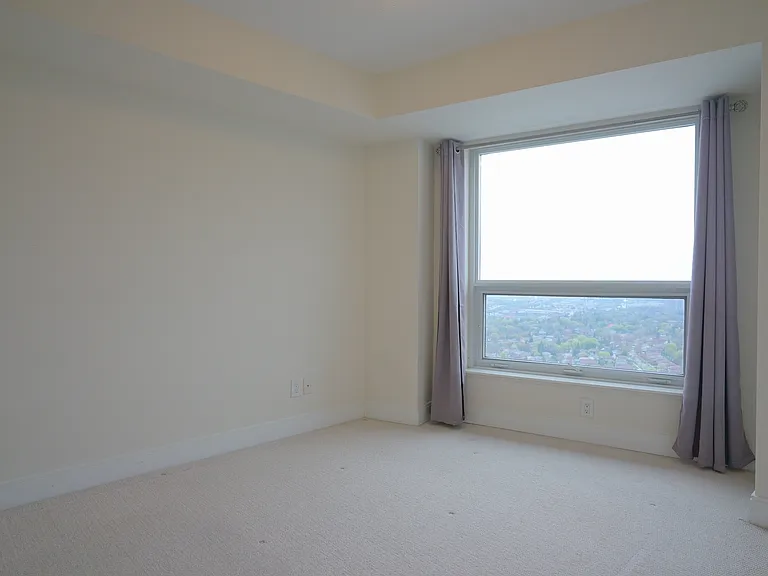 135 Village Green Sq #3925 — Photo 15