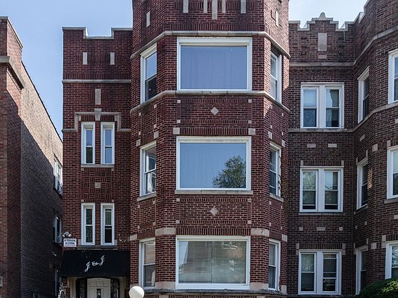 2nd image of 7831 S Cregier Ave