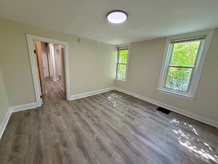 323 Vine St #B — Photo 5