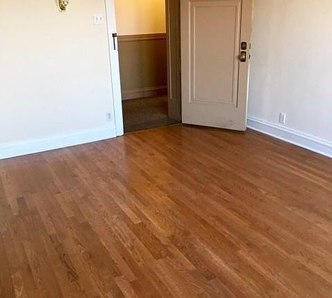 4th image of 4546 N Damen Ave #912