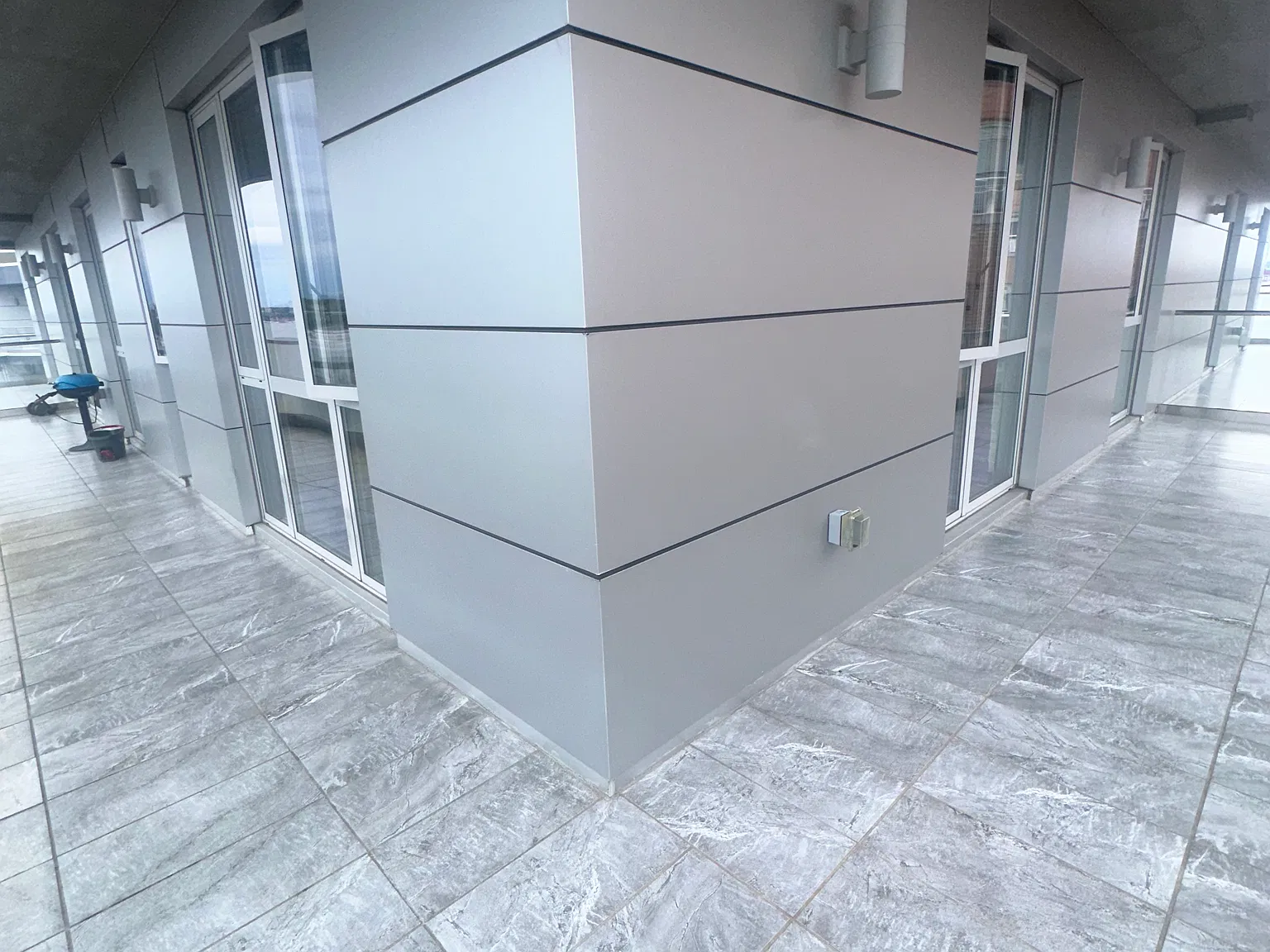 2 bed, 950 sqft, $3,500 — Photo 1