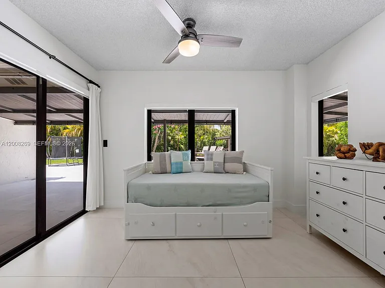 11998 SW 51st Ct — Photo 20