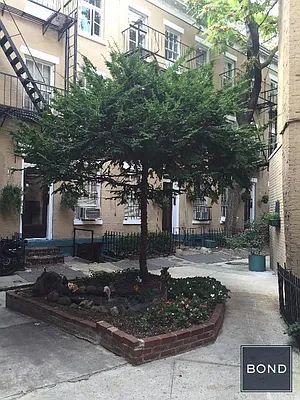 Rented by Bond New York | media 6