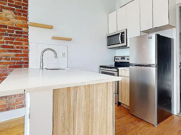 5th image of 255 W 121st St #3F
