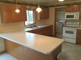 W8995 Cloverleaf Lake Rd, Clintonville, WI 54929