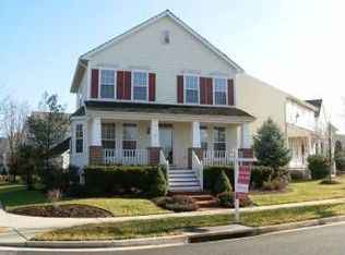 25930 Sarazen Dr, Chantilly, VA 20152