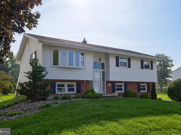 2135 Brockton Rd, Lancaster, PA 17601