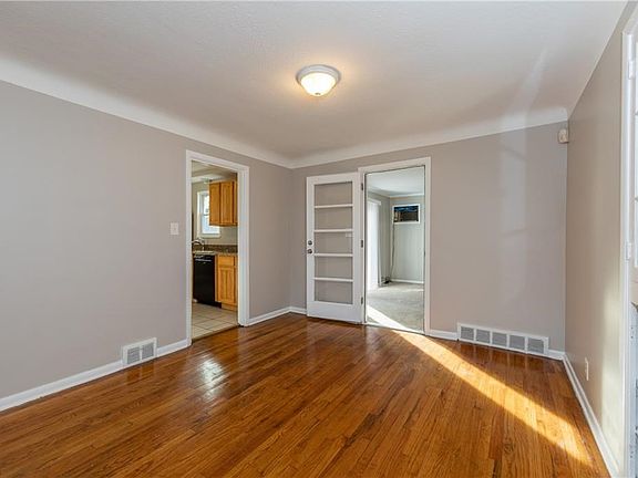 5th image of 4125 Princeton Blvd