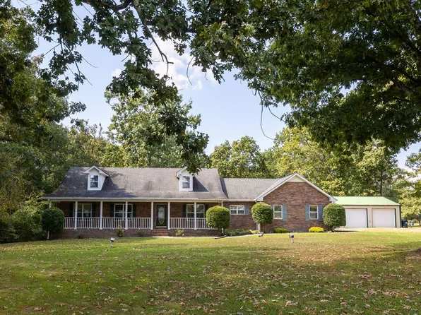 443 Pea Ridge Rd, Westmoreland, TN 37186