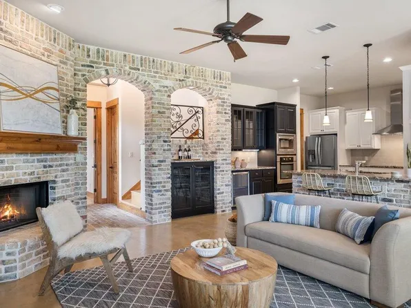 19 Chandon Ln, Lakeway, TX 78734