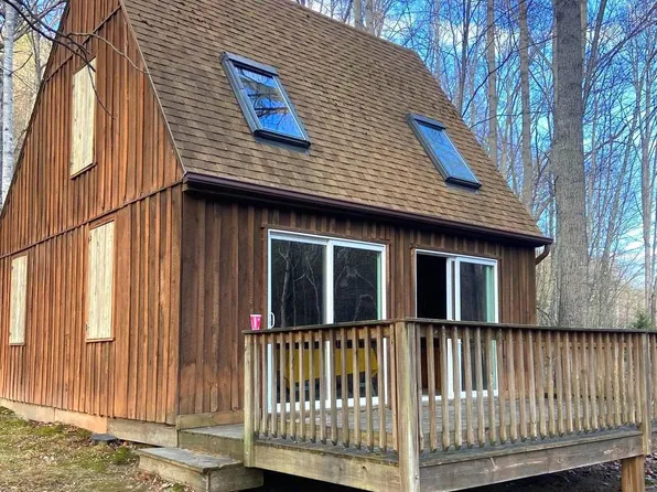 2514 Old Mill Rd, Capon Bridge, WV 26711